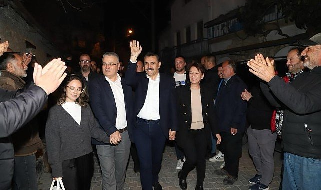  Başkan Kırgöz’ün 1300 araçla çıkarma yaptığı Bademli ziyareti büyük mitinge dönüştü