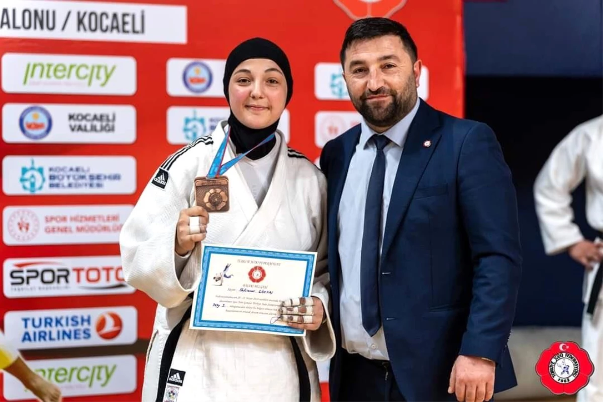 Bilecikli Sporcu Haticenur Göktaş Türkiye 3’üncüsü Olarak Milli Takıma Girdi
