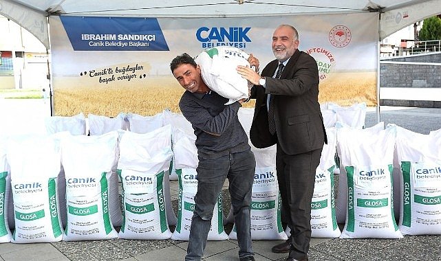  Başkan İbrahim Sandıkçı: “Çiftçilerimize destek vermeye devam edeceğiz”