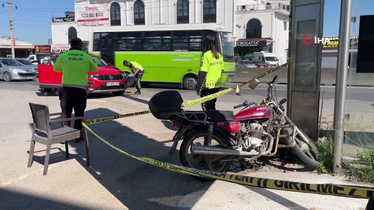 Emniyet şeridinde ilerleyen motosiklet ciple çarpıştı: 1’i ağır 2 yaralı