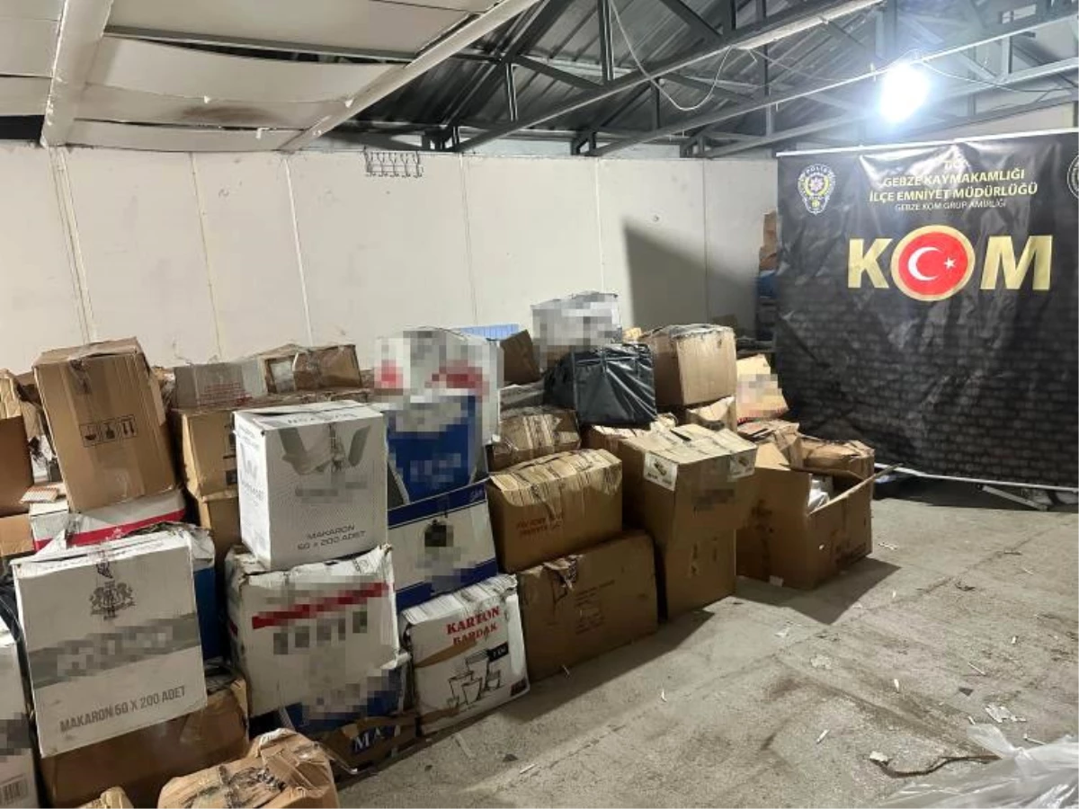 Kocaeli’de Kaçakçılık Operasyonu: 892 Bin 900 Makaron ve 480 Kilogram Tütün Ele Geçirildi