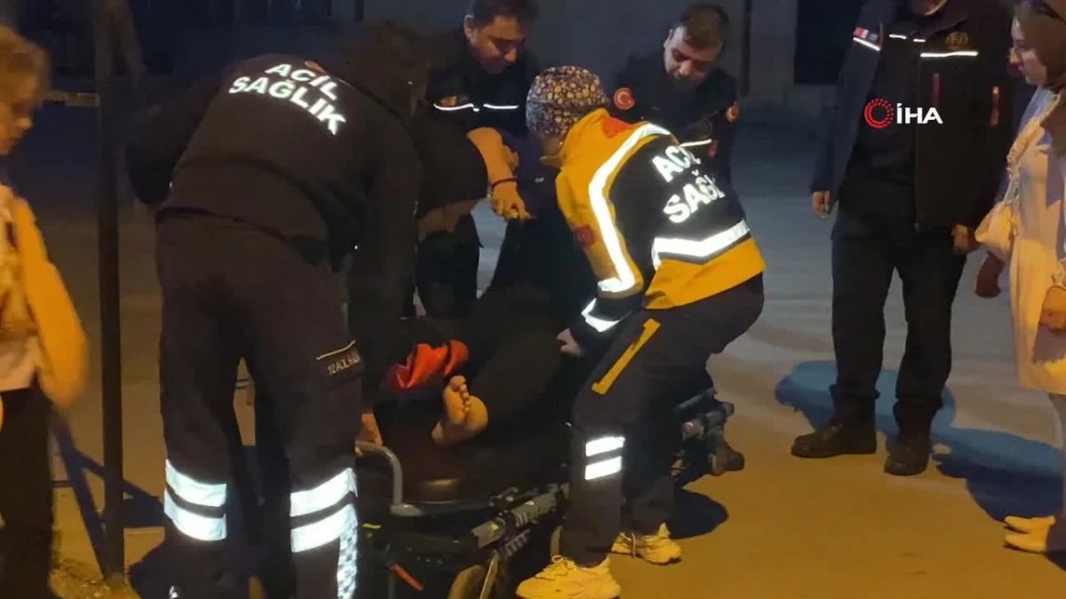 Okul bahçesine girmek isterken düşerek mahsur kaldı