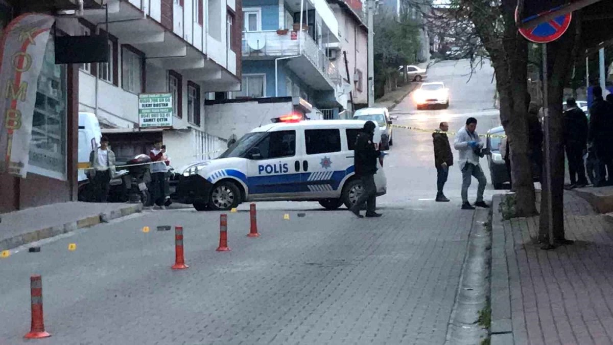 Derince’de çıkan kavgada berberi silahla vurarak öldüren sanık hakim karşısına çıktı