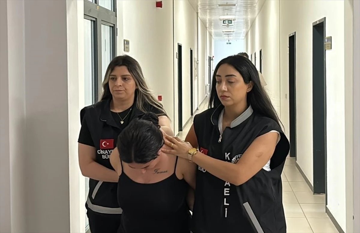 Kocaeli’de Sosyal Medya Üzerinden Yayınlanan Videoda Kadınları Darbettikleri İddiasıyla Gözaltına Alınan 2 Kadından 1’i Tutuklandı