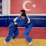 İzmir İtfaiyesi yangınlar için seferber oldu