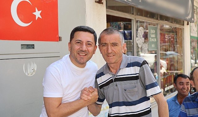  Nevşehir Belediye Başkanı Rasim Arı, “Belediye olarak, esnaflarımızın yaşadıkları sorunları dinlemek ve çözüm üretmek bizim en önemli görevlerimizden biridir.” dedi