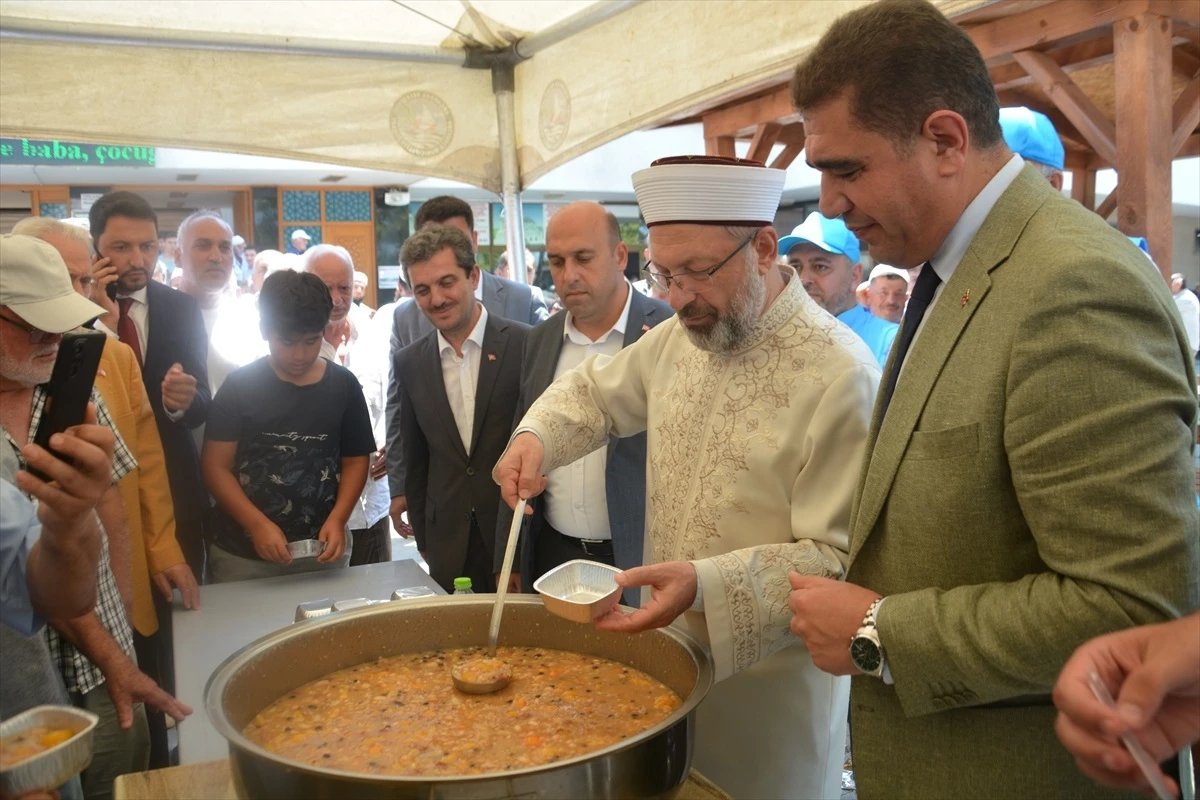 Sakarya, Kocaeli ve Düzce’de Muharrem Ayı Dolayısıyla Aşure Dağıtıldı