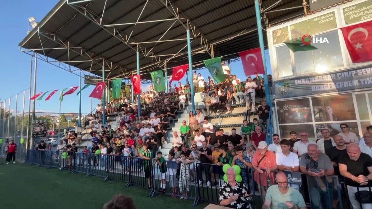25 yıl sonra Kocaelispor’un anma etkinliğinde bir araya geldiler