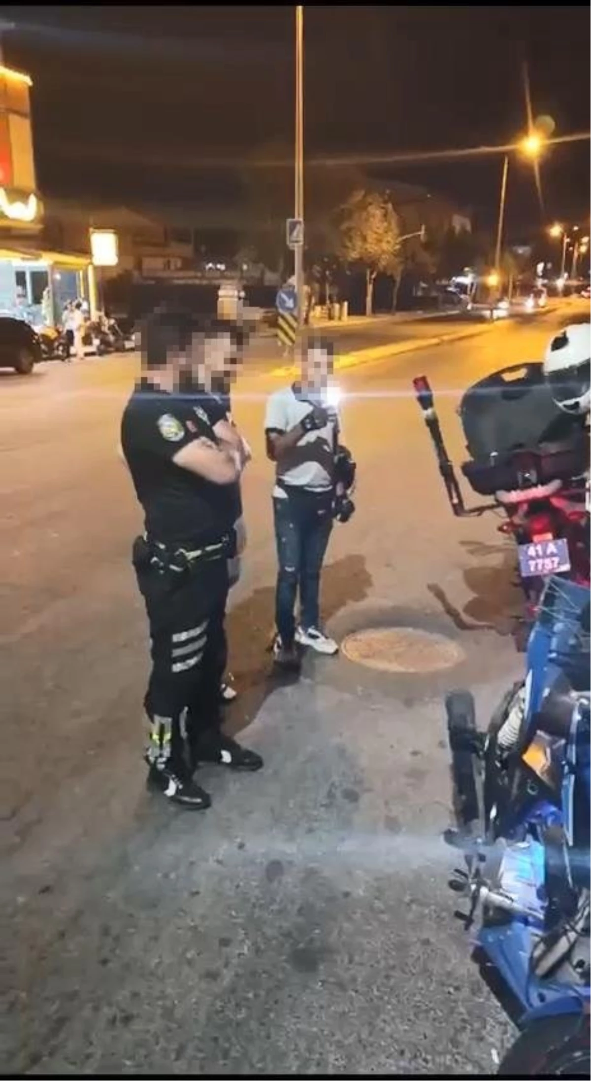 Darıca’da Abartı Egzoz Kullanan Motosiklet Sürücüsüne Para Cezası