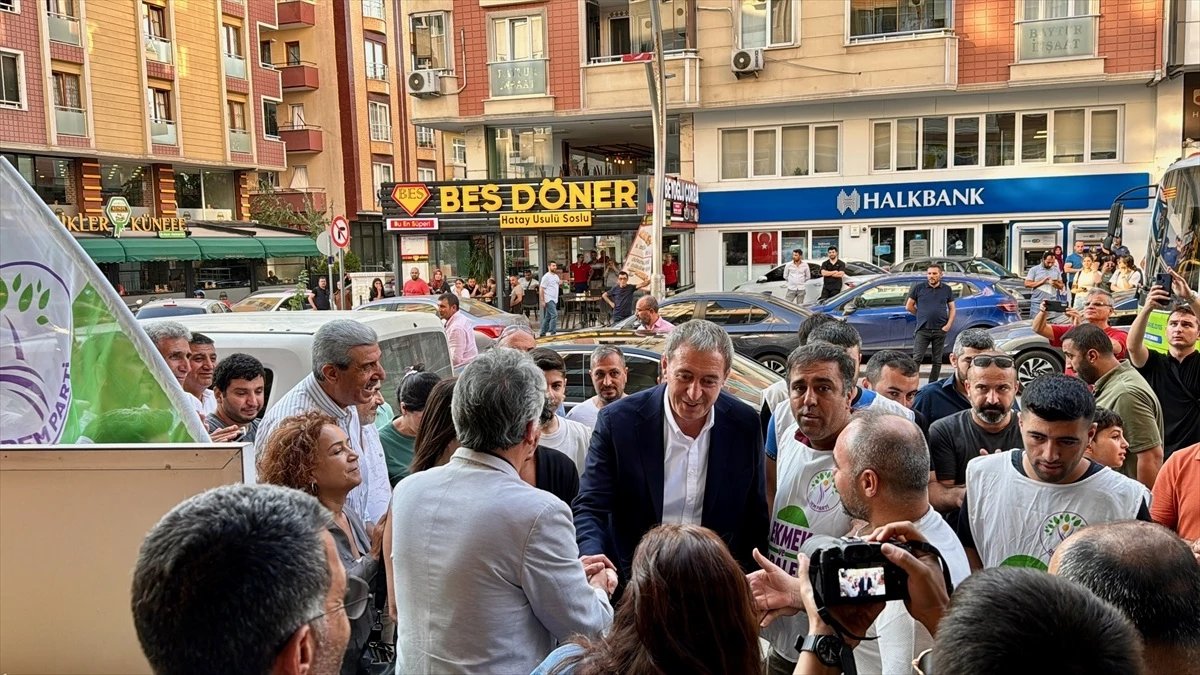  DEM Parti Eş Genel Başkanı Tuncer Bakırhan Gebze’de konuştu