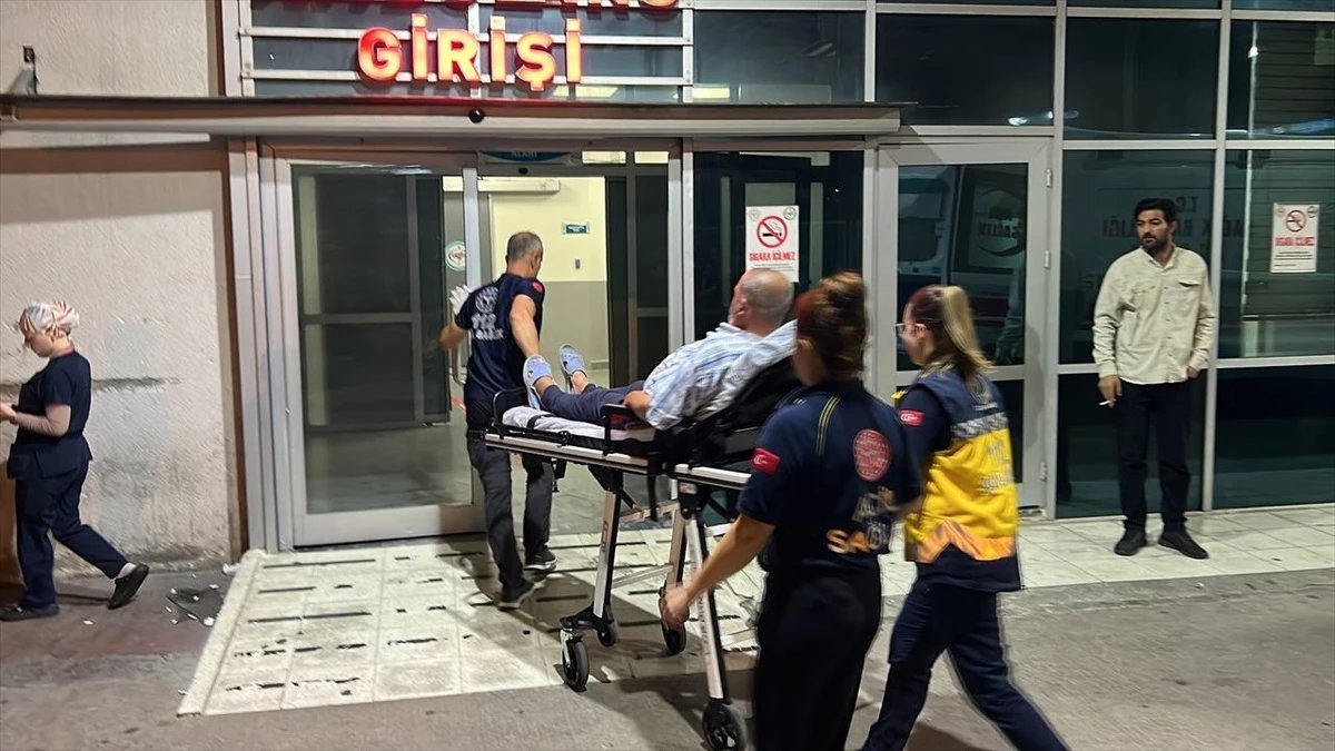 Gebze’de Yolda Yürüyen Kişi Bıçaklı Saldırıya Uğradı