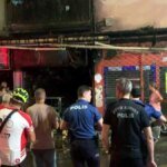 İzmit’te Sigara Çalan Gençler Güvenlik Kamerasına Yakalandı