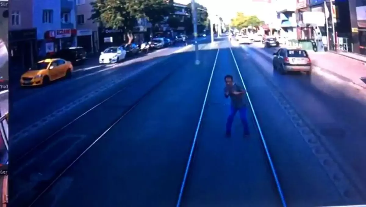 İzmit’te Tramvay Kazası: Bir Kişi Hayatını Kaybetti