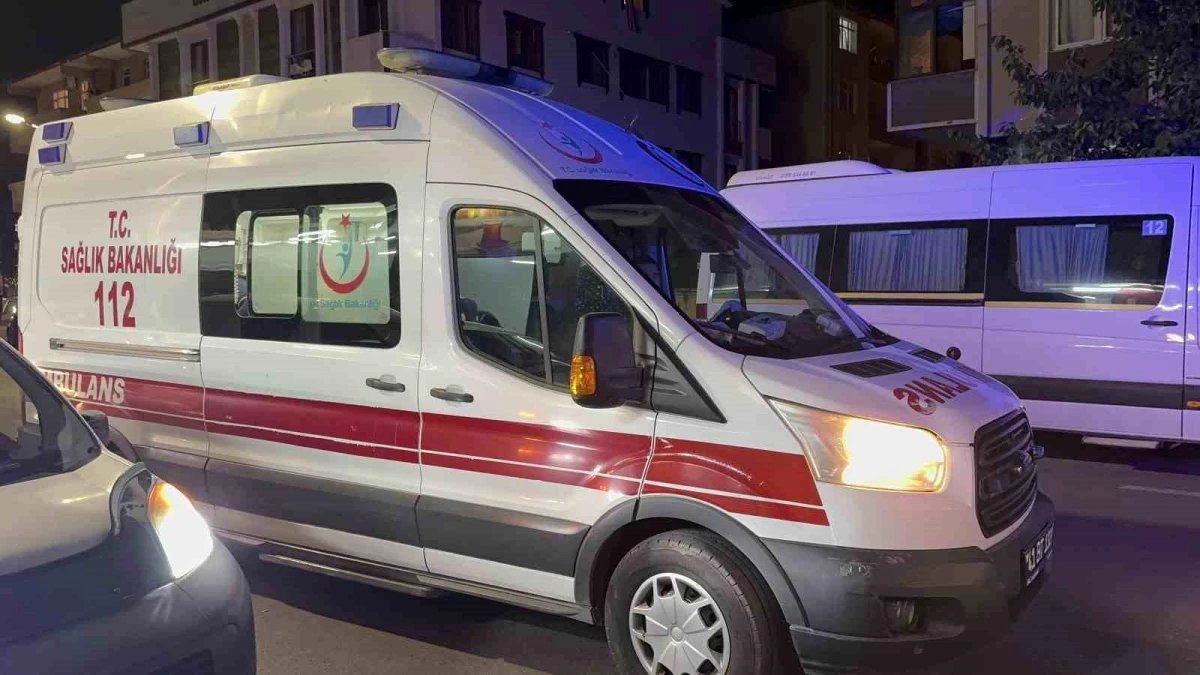 Kocaeli’de motosiklet kazası: 3 kişi yaralandı