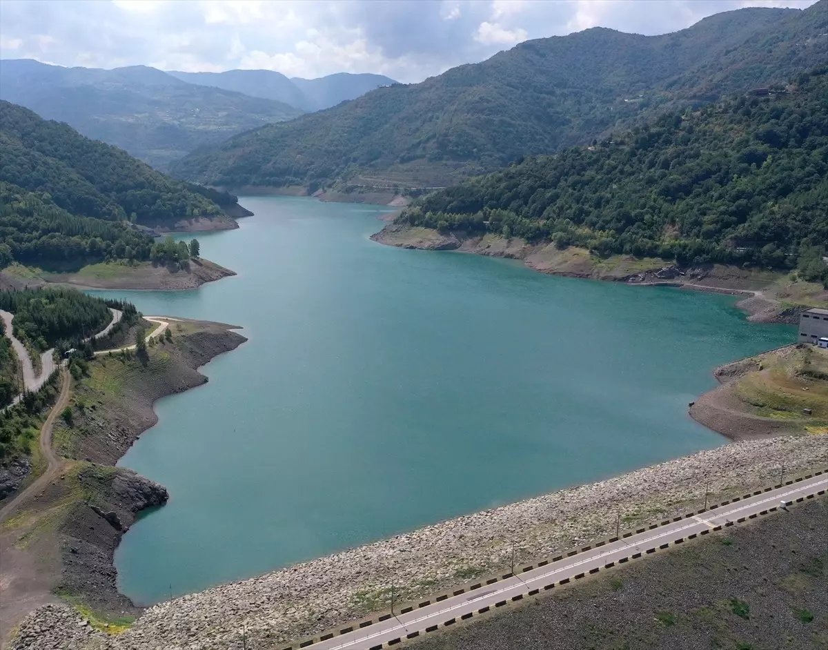 Kocaeli’deki Yuvacık Barajı’nın su seviyesi düşüyor