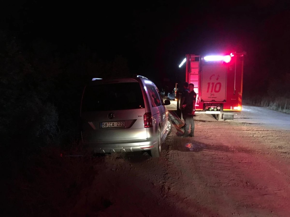Körfez’de araç uçurumun kenarında asılı kaldı, sürücü yaralandı