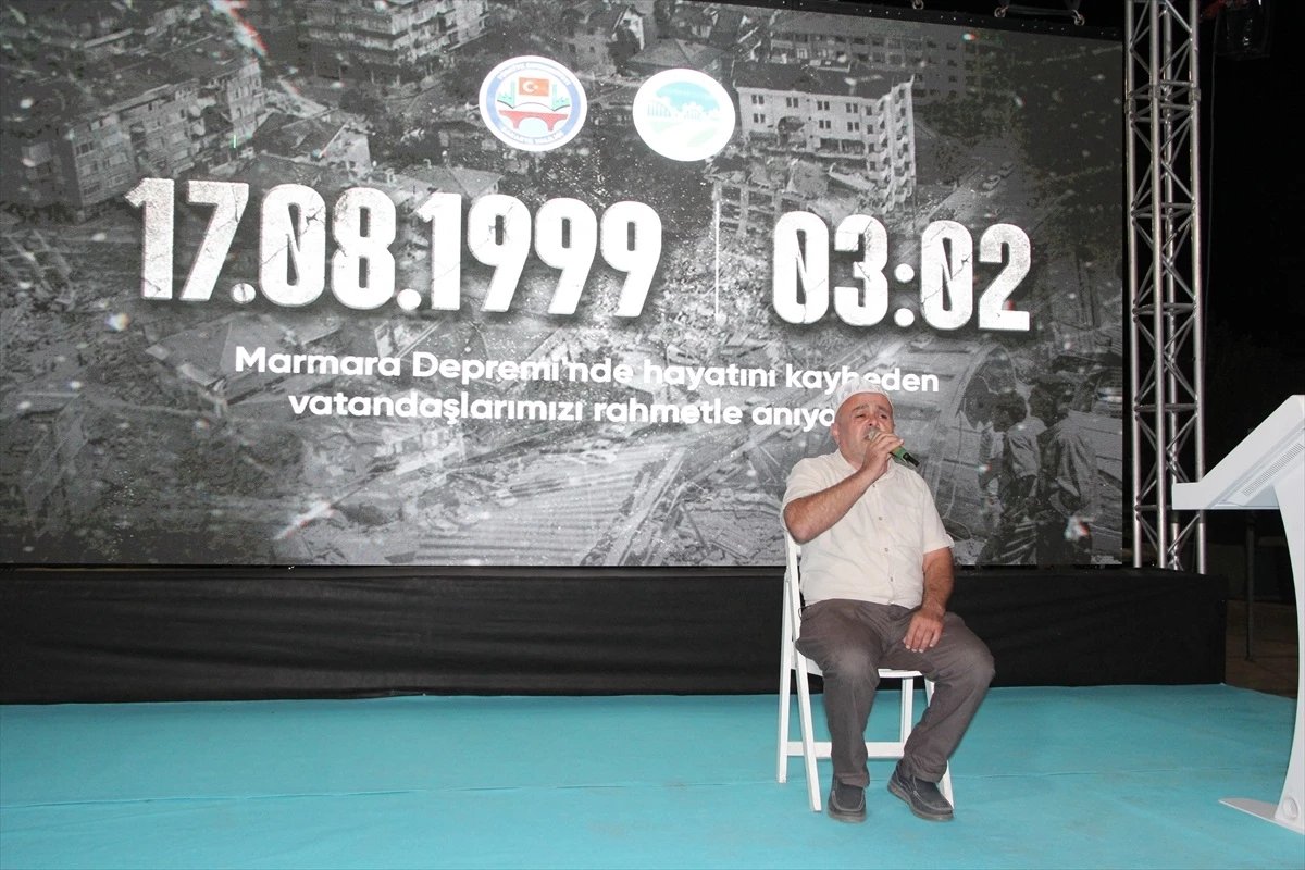 Sakarya ve Kocaeli’de 17 Ağustos 1999 Marmara Depremi’nde hayatını kaybedenler dualarla anıldı