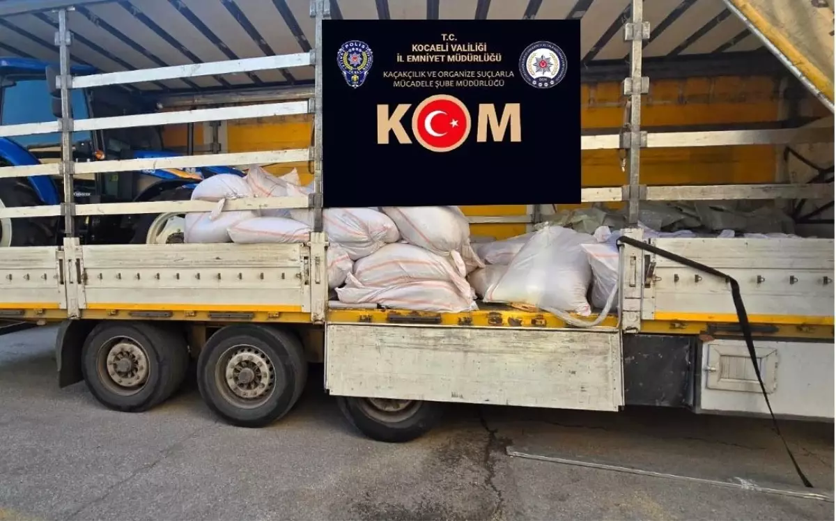 Kocaeli’de Kaçak Nargile Tütünü ve Bandrolsüz Makaron Operasyonu