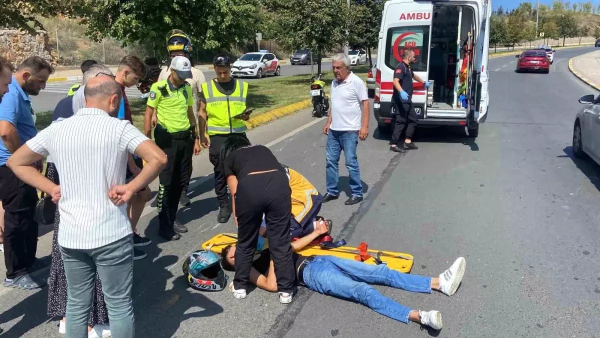  Kocaeli’de Motosiklet Kazasında İki Yaralı