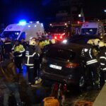 Kamyonetin Arkadan Çarptığı Otomobilde Sıkışan Çift Yaralandı