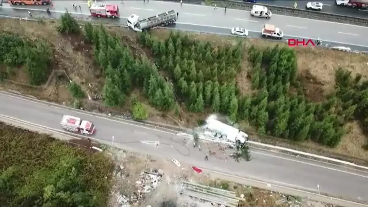 TEM Otoyolu’nda Zincirleme Kaza: 4 Yaralı