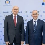 İzmit’te Hafriyat Kamyonu Şarampole Devrildi: Şoför Yaralandı