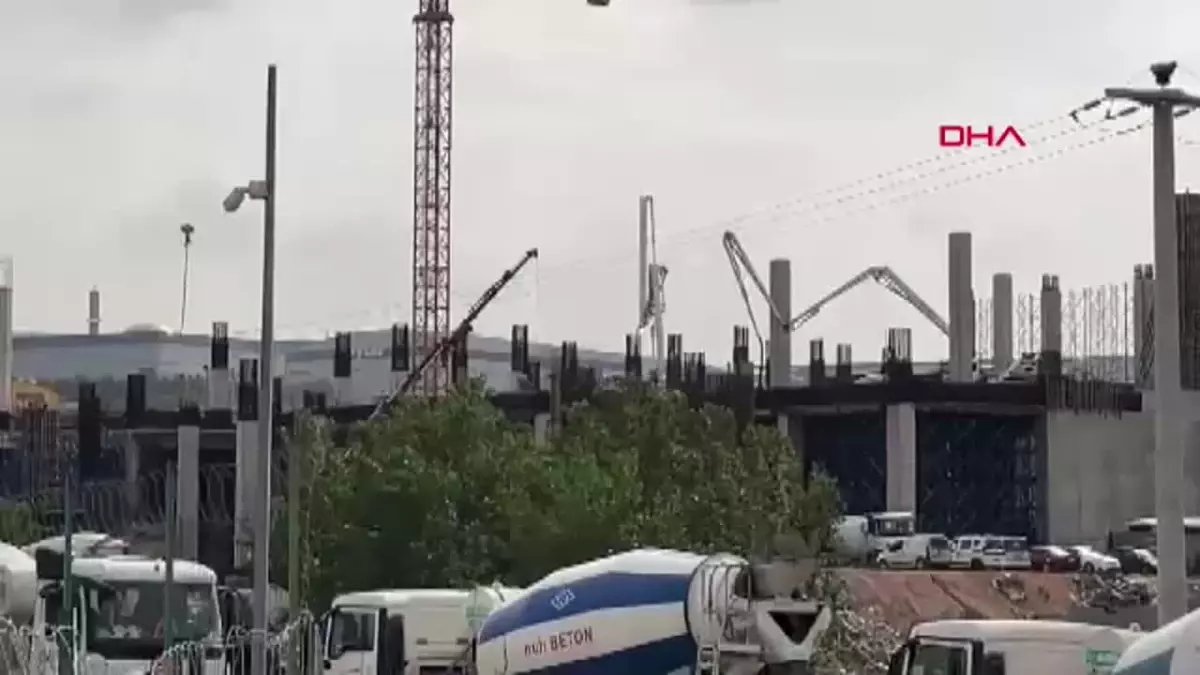 Çayırova’da Fabrika İnşaatında İşçi Kazası