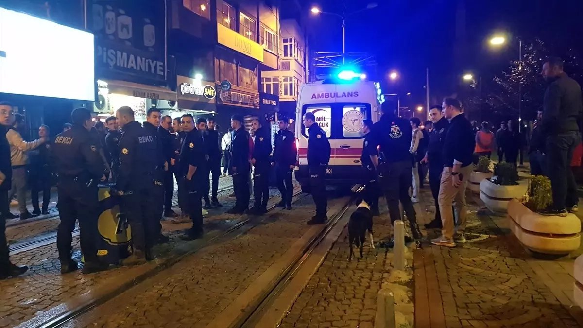 İzmit’te Eğlence Mekanına Silahlı Saldırı: 4 Yaralı