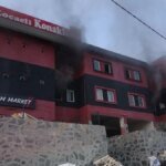 İzmit’te Pansiyonda Çıkan Yangında 3 Kişi Hastaneye Kaldırıldı