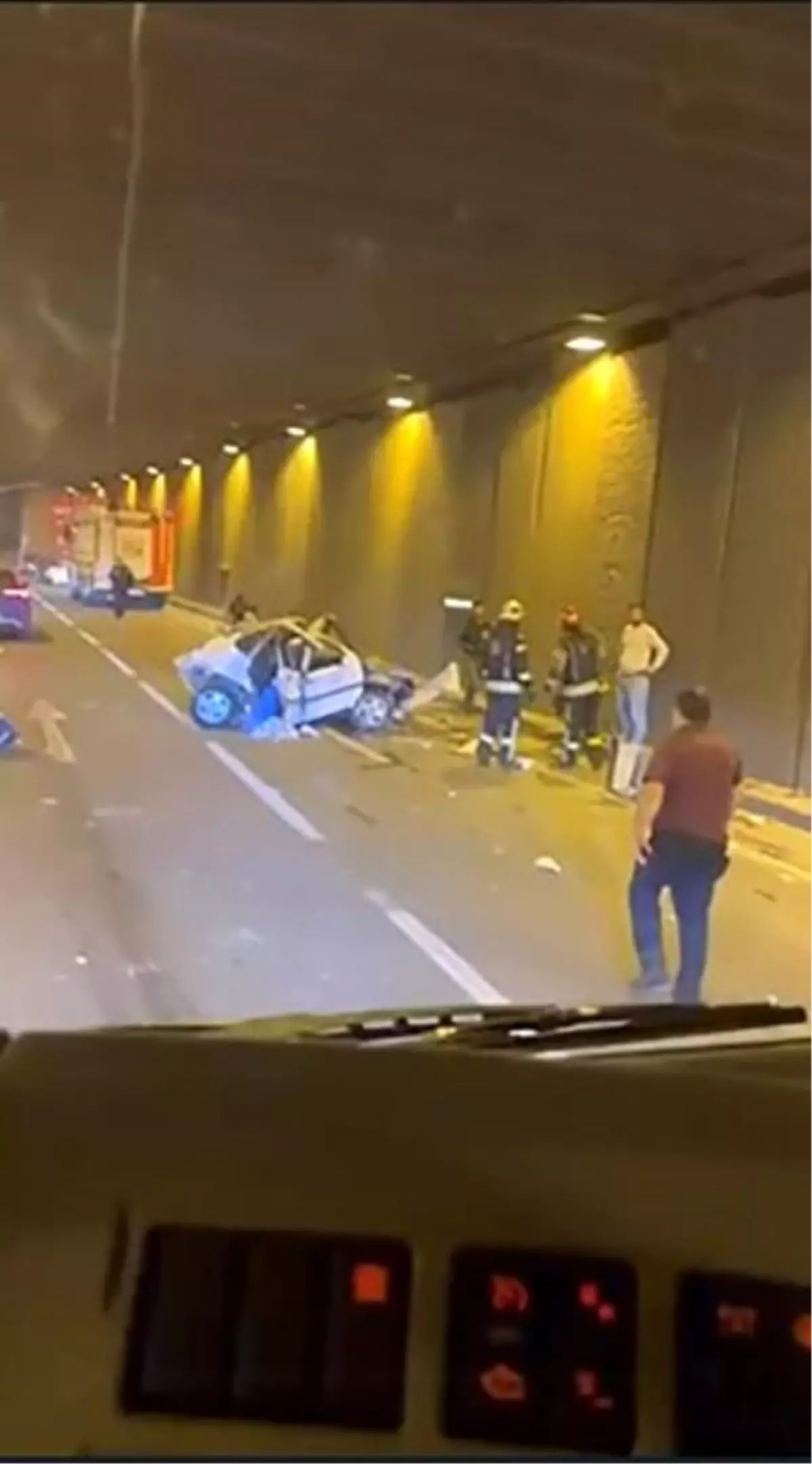 İzmit’te Trafik Kazası: Sürücü Ağır Yaralandı