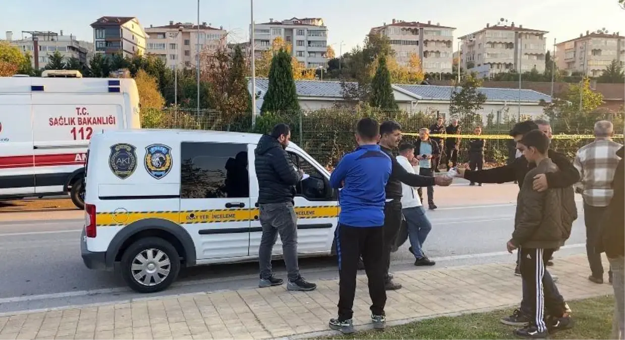 Karamürsel’de Araç İçinde Bir Kişi Ölü Bulundu