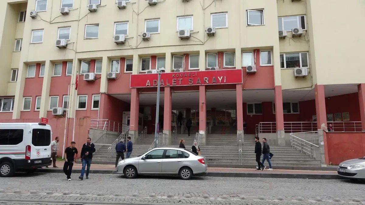 Kocaeli’de Bıçakla Adam Öldüren Sanığa Müebbet Hapis Cezası
