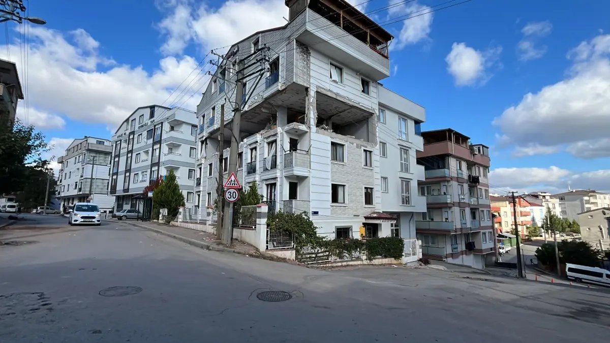  Kocaeli’de Doğal Gaz Patlaması: 1 Ölü, 7 Yaralı