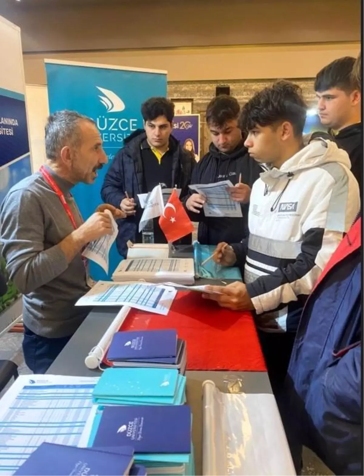 Düzce Üniversitesi, Kocaeli’de Tanıtım Günlerinde Aday Öğrencilerle Buluştu