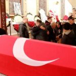 Beyin Kanaması Geçiren Öğretmen Hayatını Kaybetti