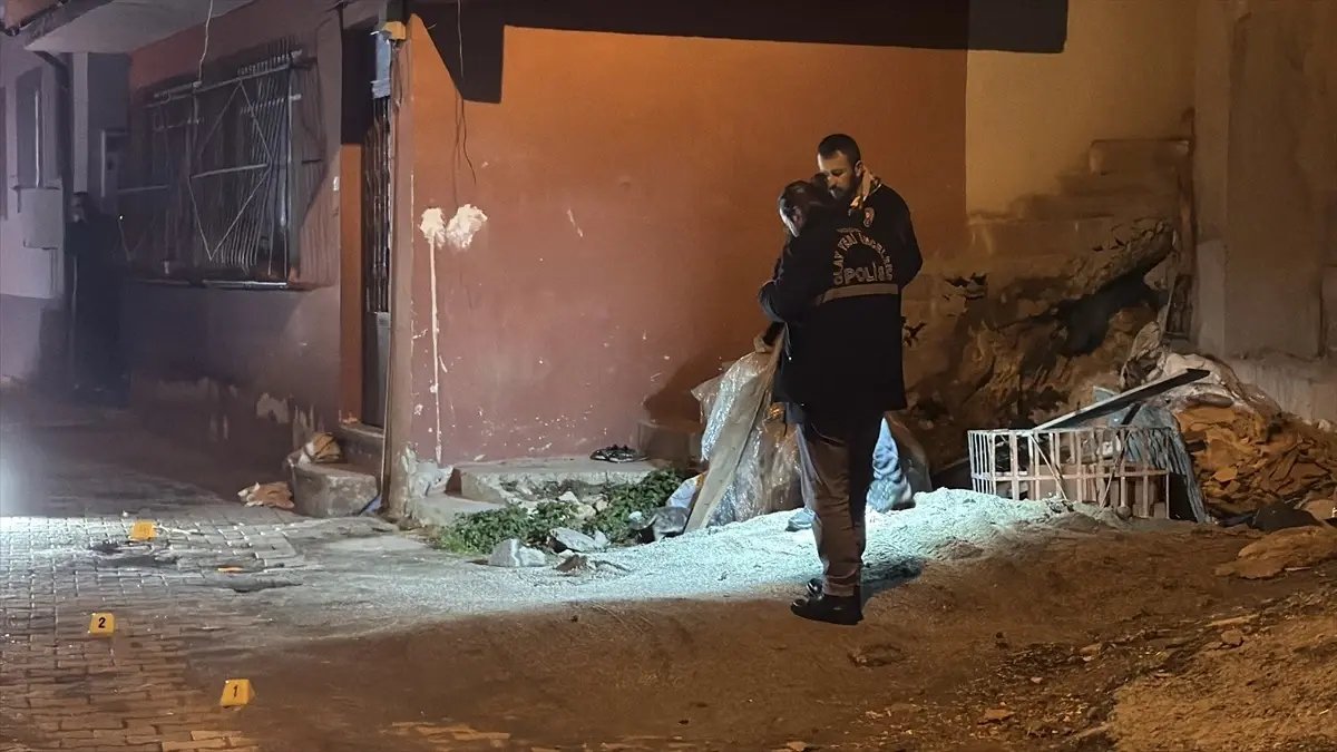 Kocaeli’de Tartışma Kanlı Bitti: Bir Kişi Silahla Yaralandı