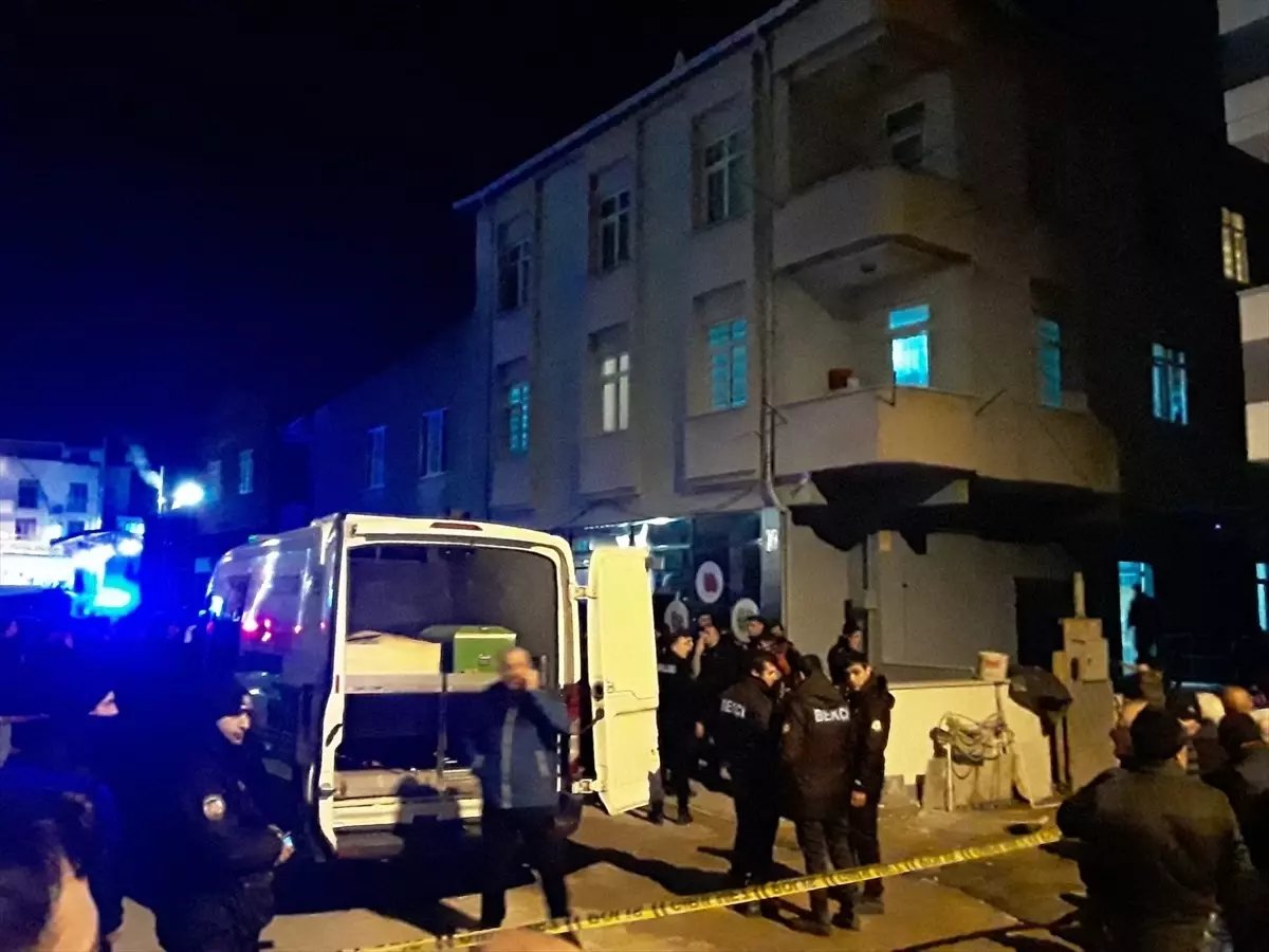 Darıca’da Pompalı Tüfekle Eşini Öldüren Adam Teslim Oldu