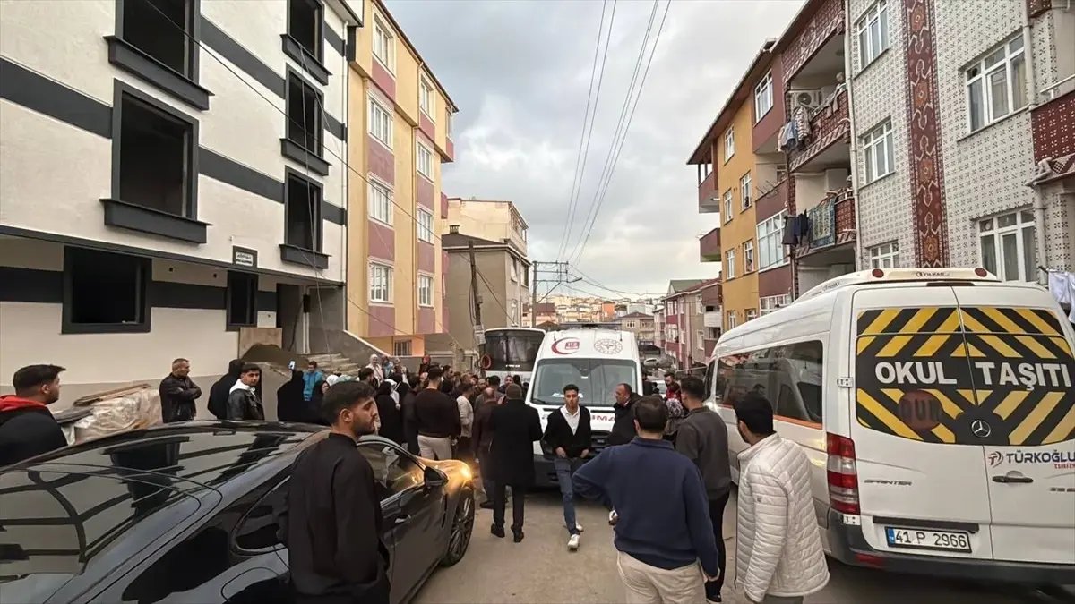 Gebze’de İnşaatta Düşen Kişi Hastaneye Sevk Edildi