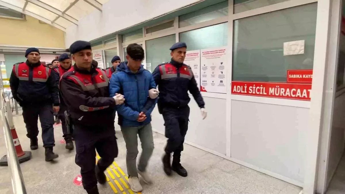Kocaeli’de Baltayla Öldürülen Berberin Katilleri Tutuklandı
