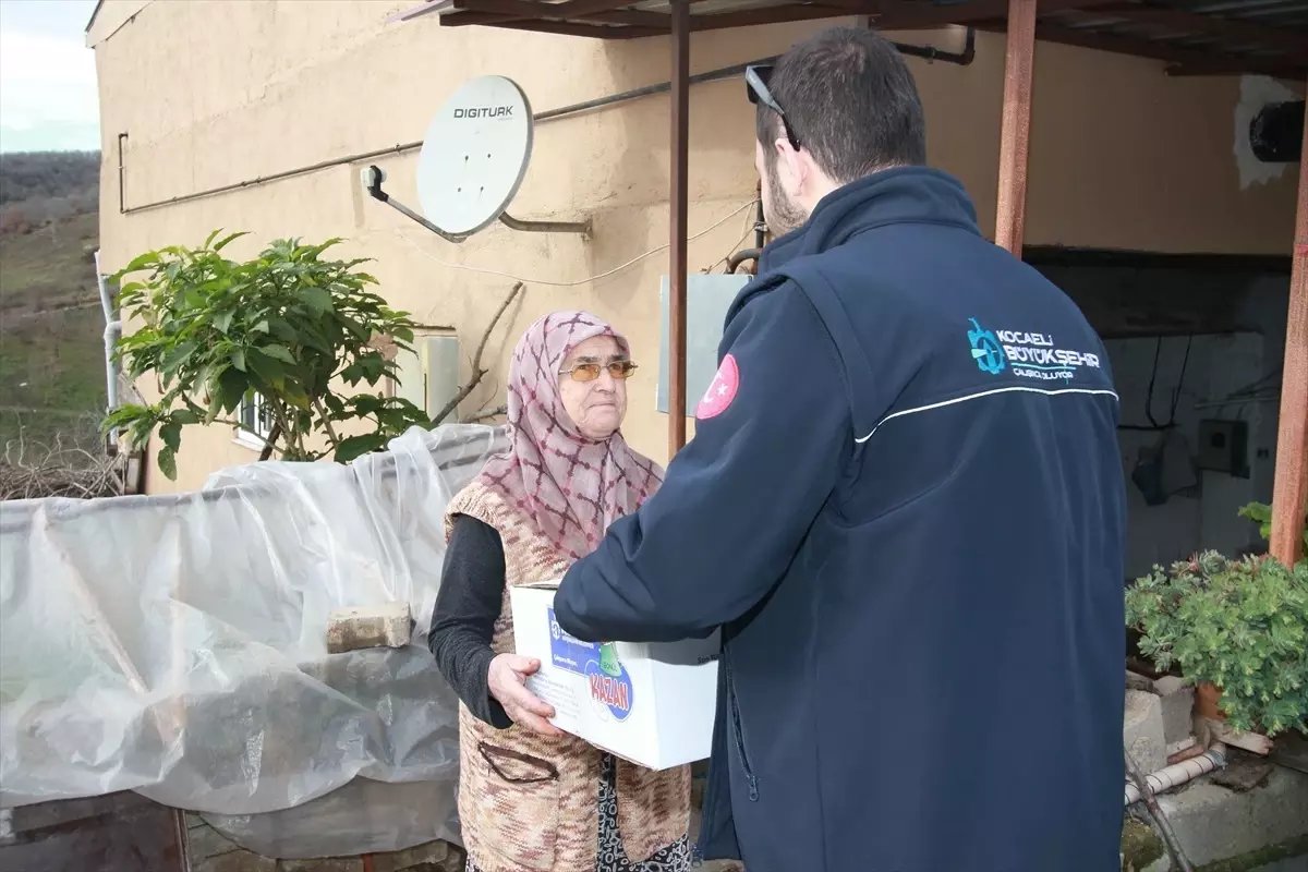 Kocaeli’de Sıcak Yemek Desteği Projesi: Gönül Kazan