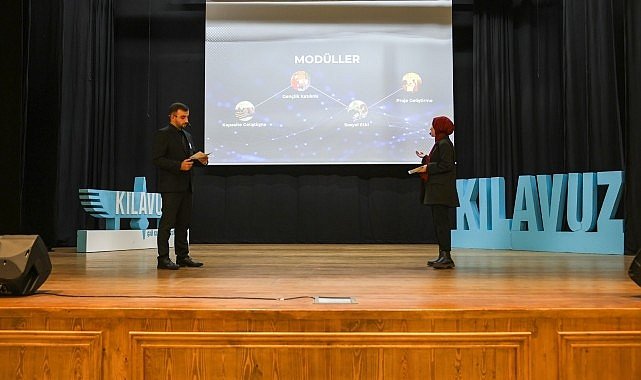 Büyükşehir Belediyesi Genel Sekreteri Dr. Hayri Baraçlı gençlerle buluştu: Gençlik ‘Sosyal İnovasyon’ ile geleceği şekillendirecek