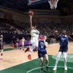 Yeni boşandığı eski eşini sokak ortasında defalarca bıçakladı