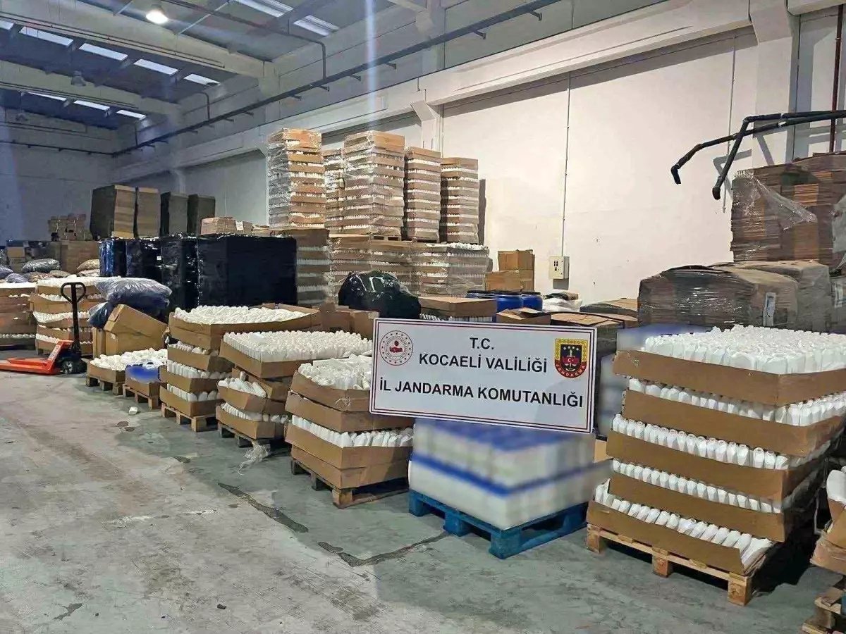 Dilovası’ndaki Fabrikada 100 Bin Sahte Şampuan Ele Ge geçirildi