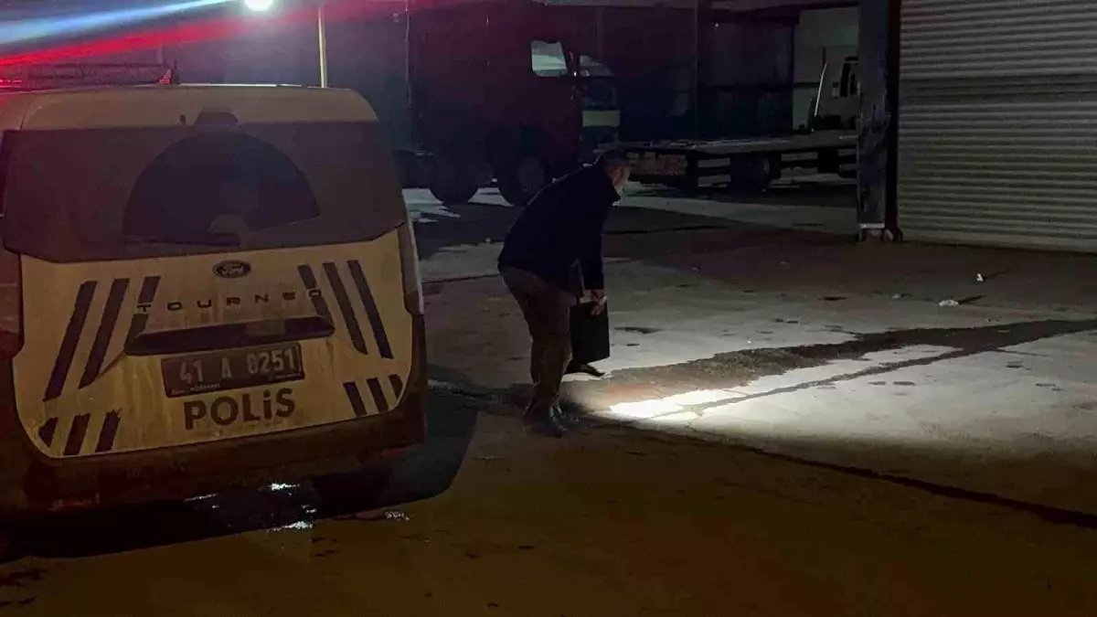 Kayınpeder Trafikte Damadını Vurdu