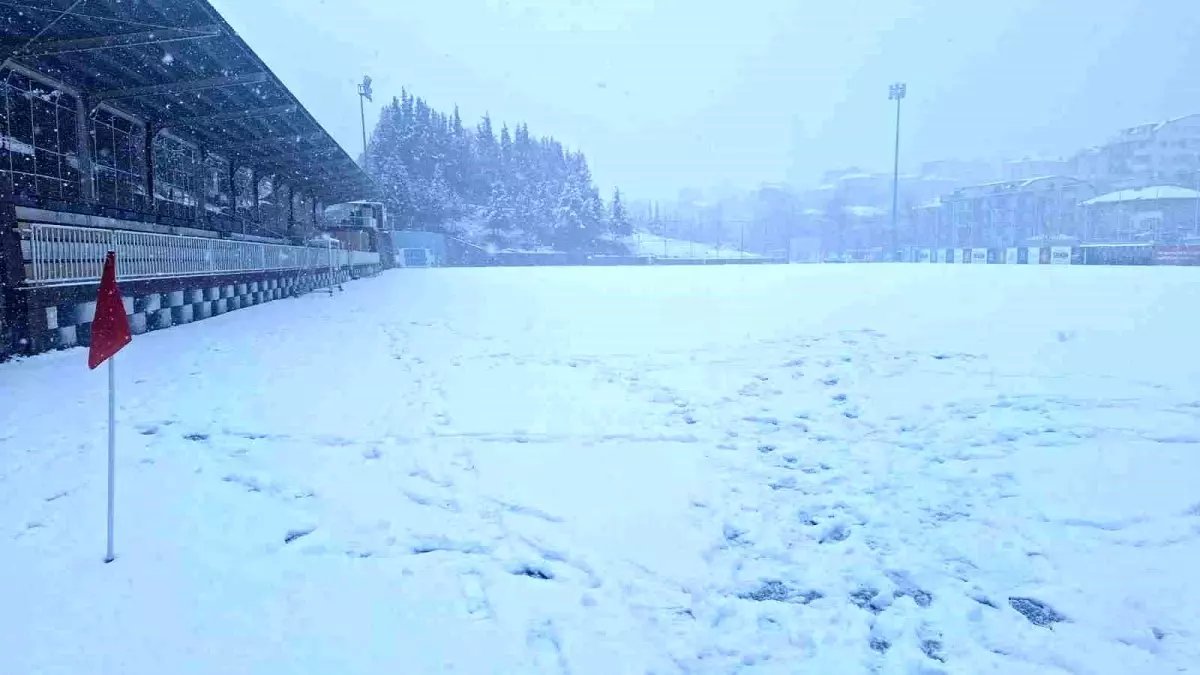 Kocaeli’de 122 Amatör Futbol Maçı Hava Muhalefeti Nedeniyle Ertelendi