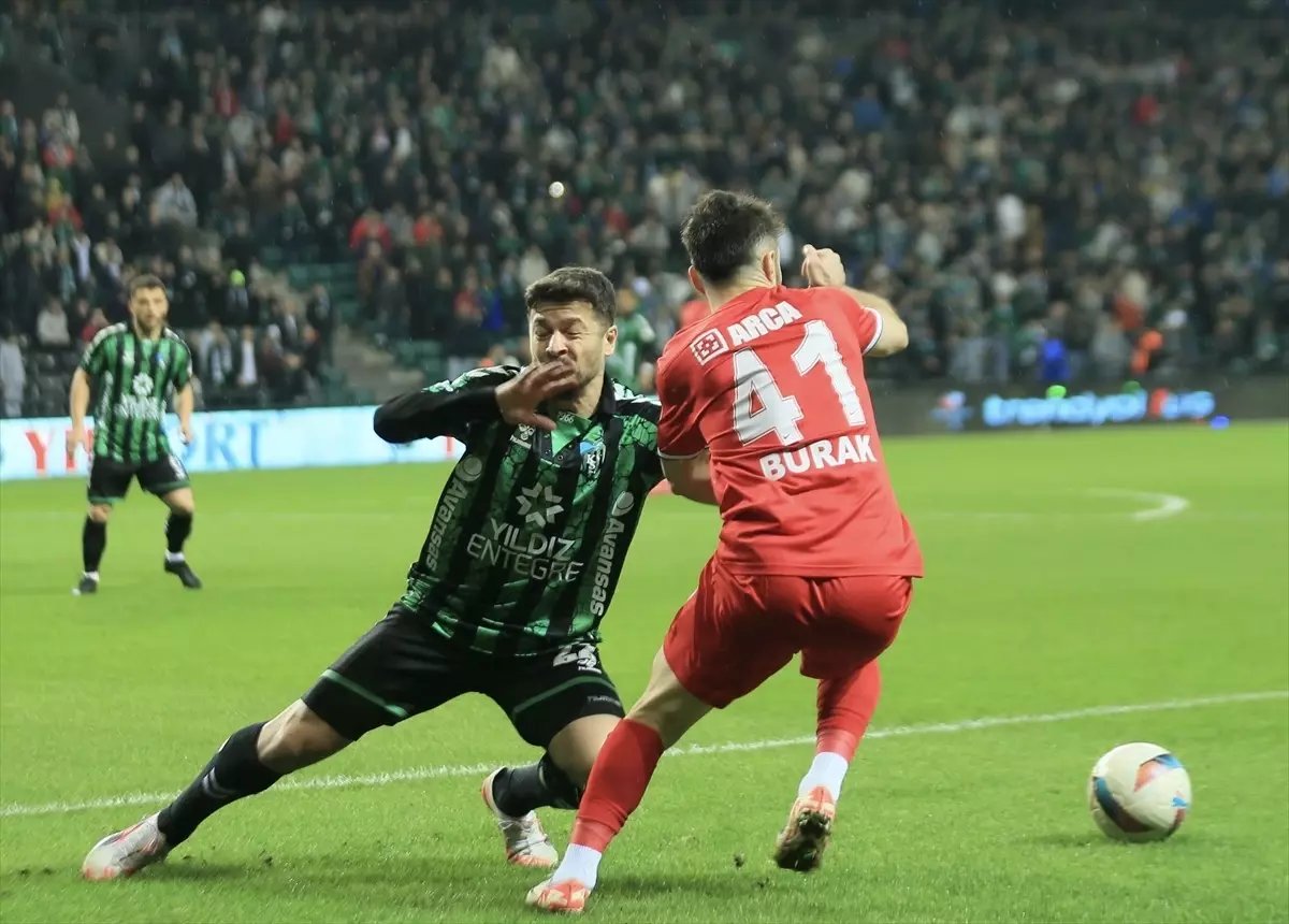 Kocaelispor, Ahlatcı Çorum FK’yi 2-0 Mağlup Etti