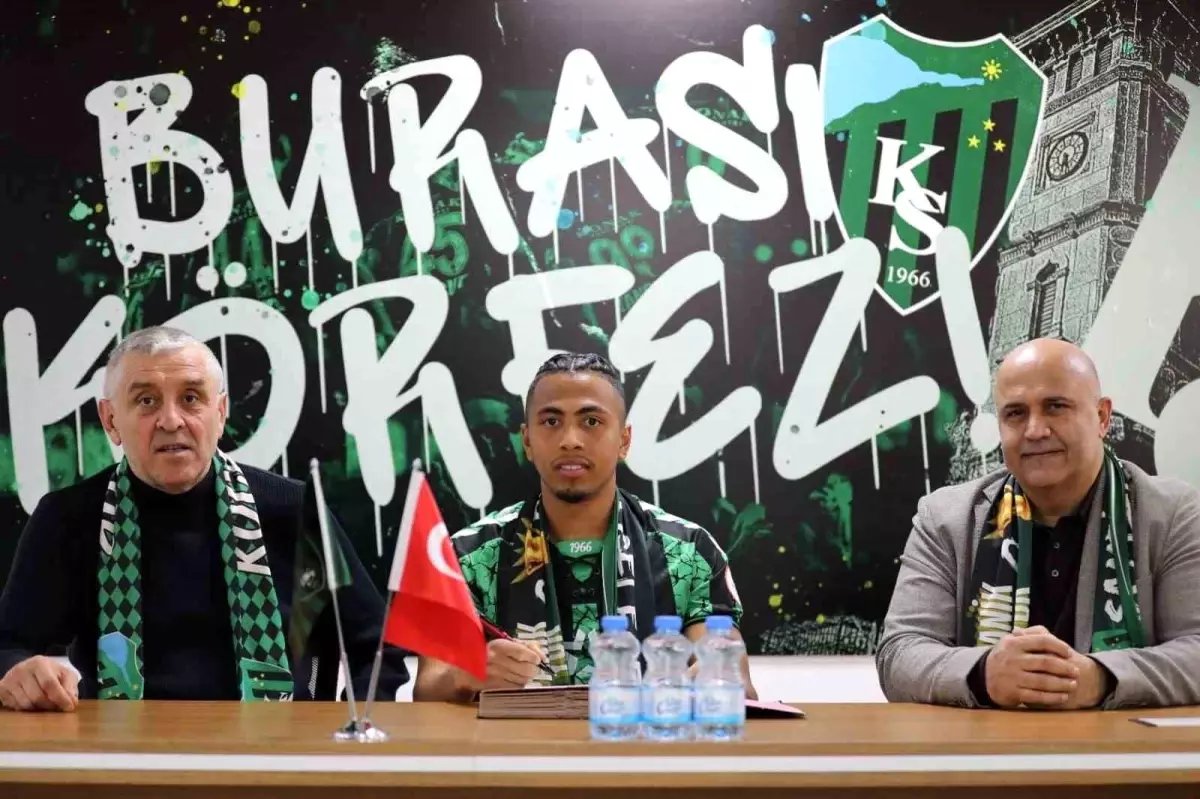 Kocaelispor, Rigoberto Rivas ile 2,5 Yıllık Sözleşme İmzaladı