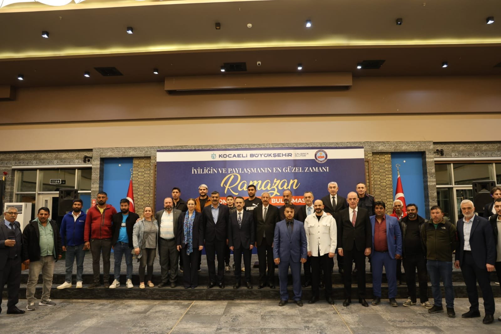Kocaeli’de Roman Vatandaşlar İftarda Buluştu