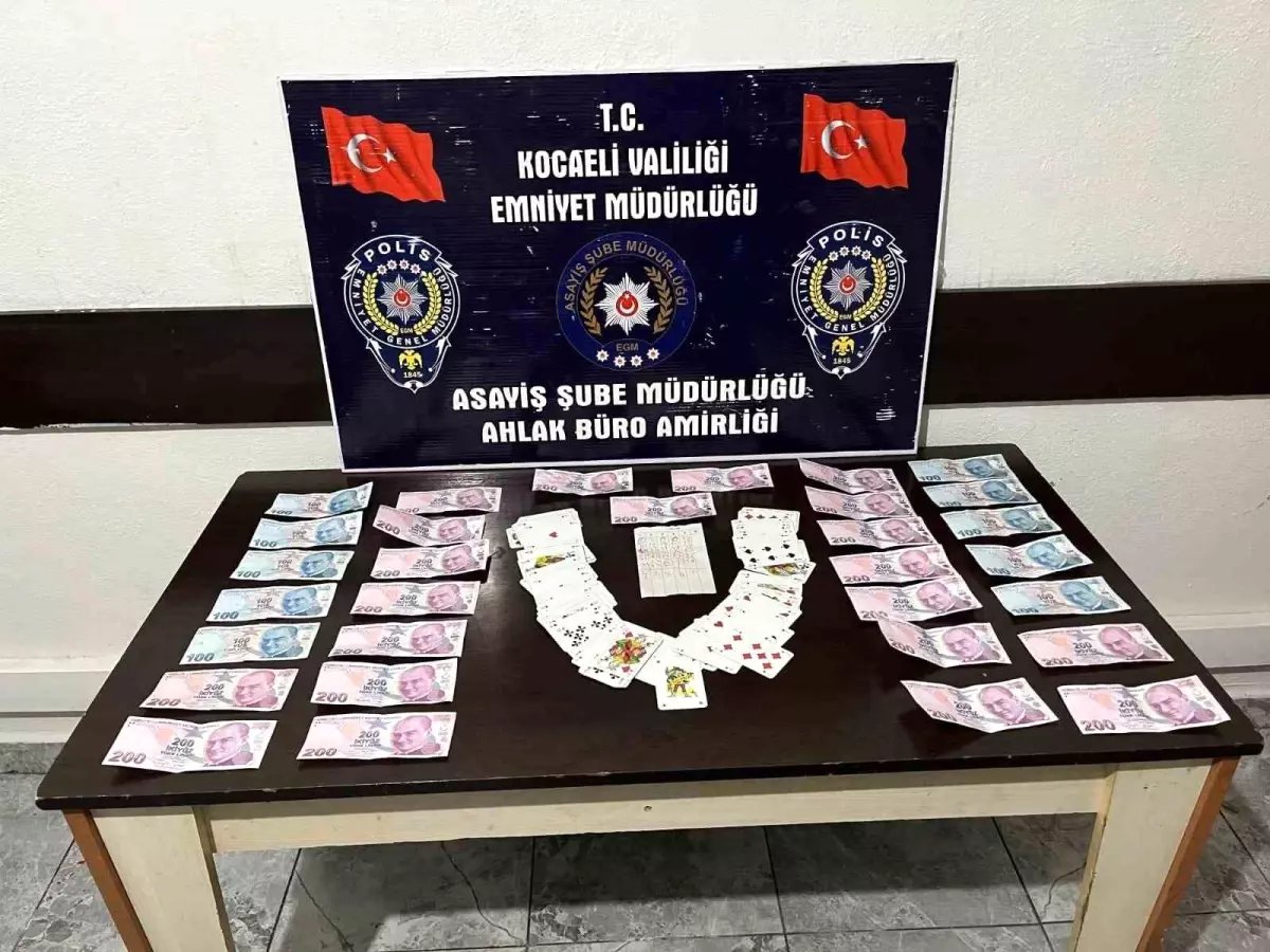 Karamürsel’de Kumar Oynayan 5 Kişiye Cezai İşlem