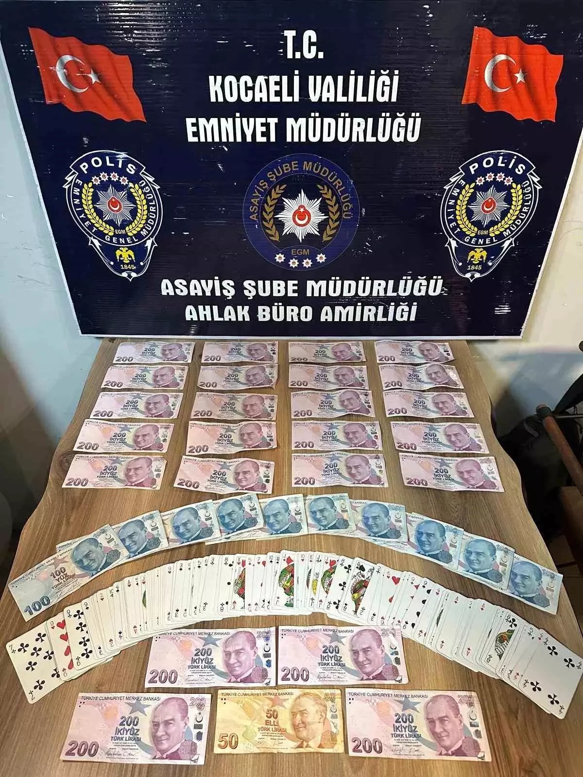 Kocaeli’de Kumara Baskın: 10 Kişiye Cezai İşlem